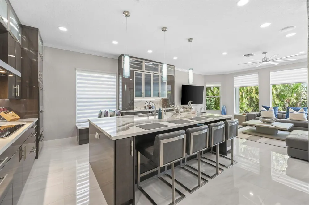 10980 NW 69th Place Parkland, FL 33076