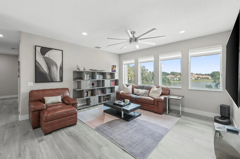 10980 NW 69th Place Parkland, FL 33076