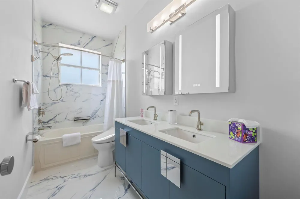 10980 NW 69th Place Parkland, FL 33076