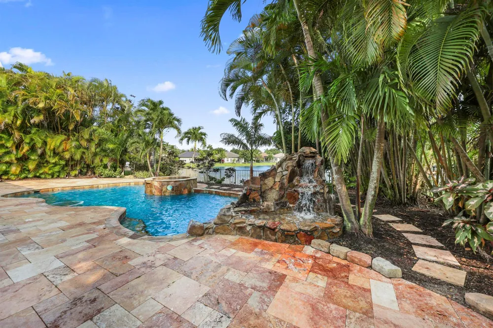 10980 NW 69th Place Parkland, FL 33076