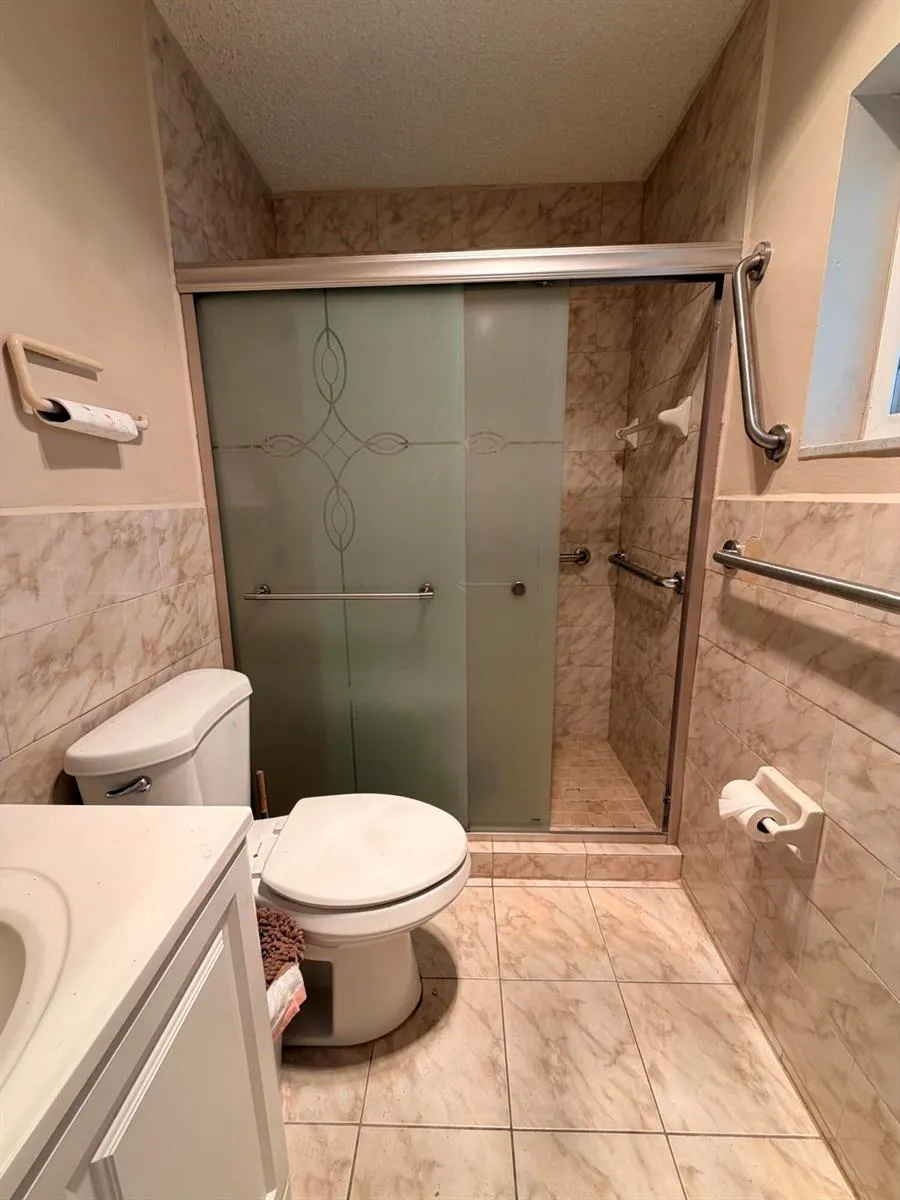 5806 NW 86TH TERRACE Tamarac, FL 33321