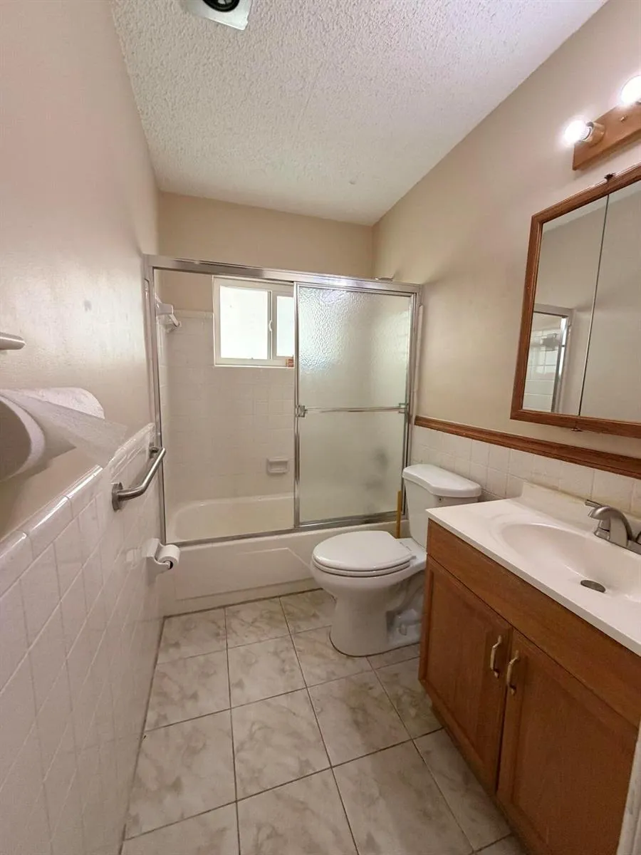 5806 NW 86TH TERRACE Tamarac, FL 33321