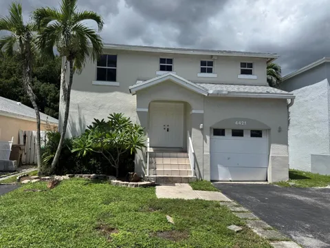 4421 SW 72nd Terrace