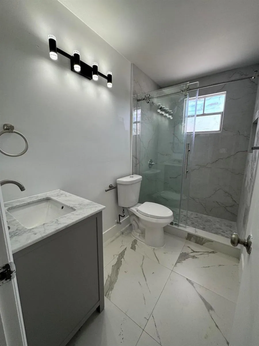 4421 SW 72nd Terrace Davie, FL 33314