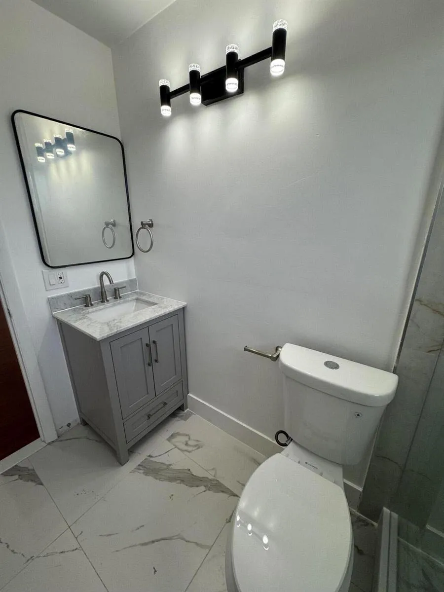 4421 SW 72nd Terrace Davie, FL 33314