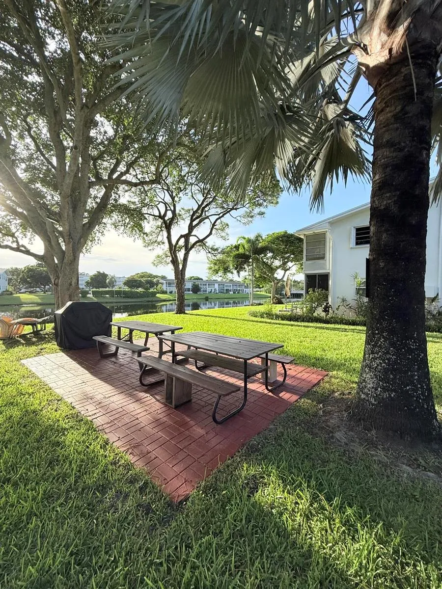 543 DURHAM S #543 Deerfield Beach, FL 33442