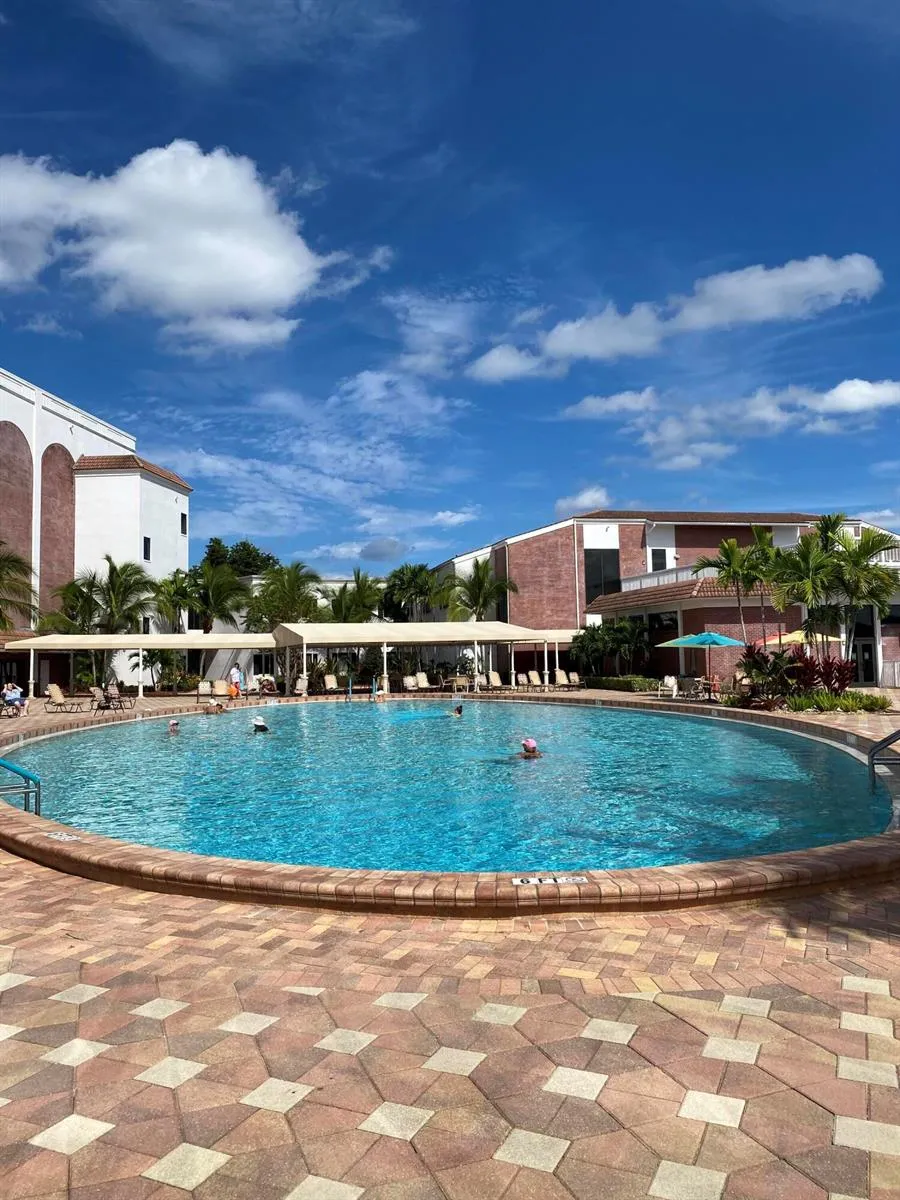 543 DURHAM S #543 Deerfield Beach, FL 33442