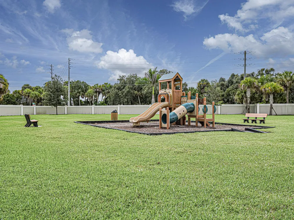 80 52ND SQUARE Vero Beach, FL 32968