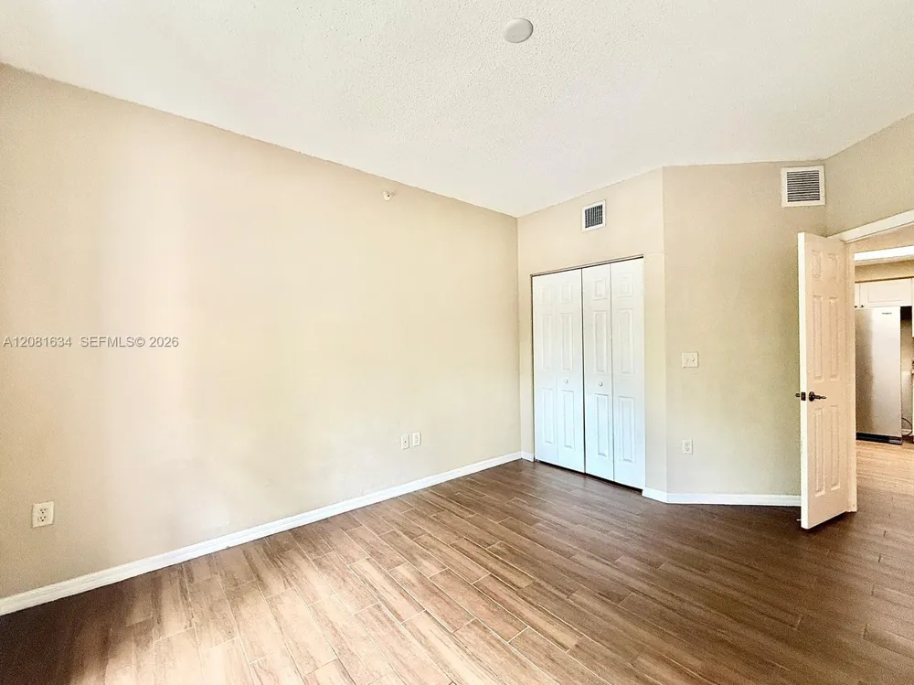 3023 Alcazar Pl #201 Palm Beach Gardens, FL 33410