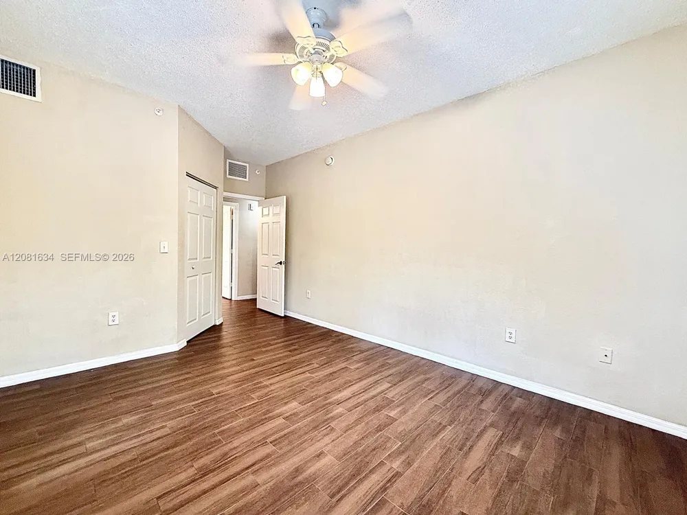 3023 Alcazar Pl #201 Palm Beach Gardens, FL 33410