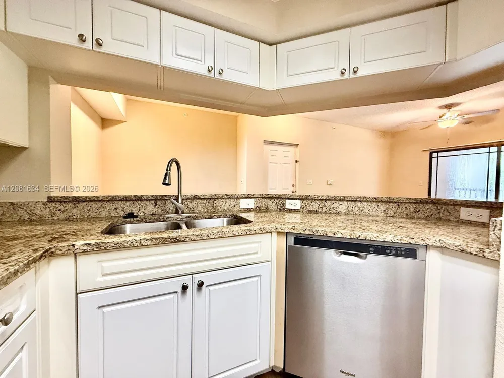 3023 Alcazar Pl #201 Palm Beach Gardens, FL 33410