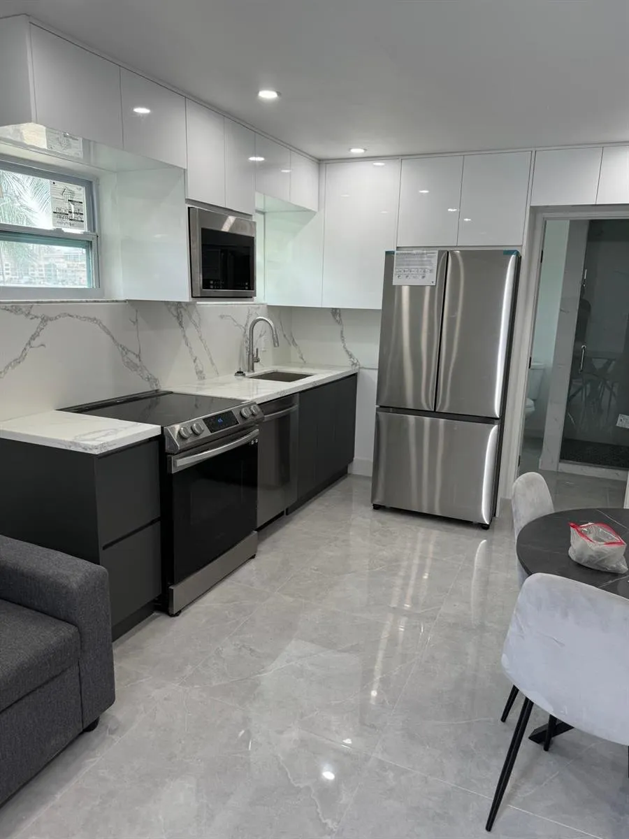 468 GOLDEN ISLES DRIVE #101 Hallandale Beach, FL 33009
