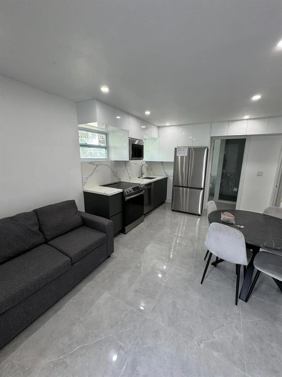 468 GOLDEN ISLES DRIVE #101 Hallandale Beach, FL 33009