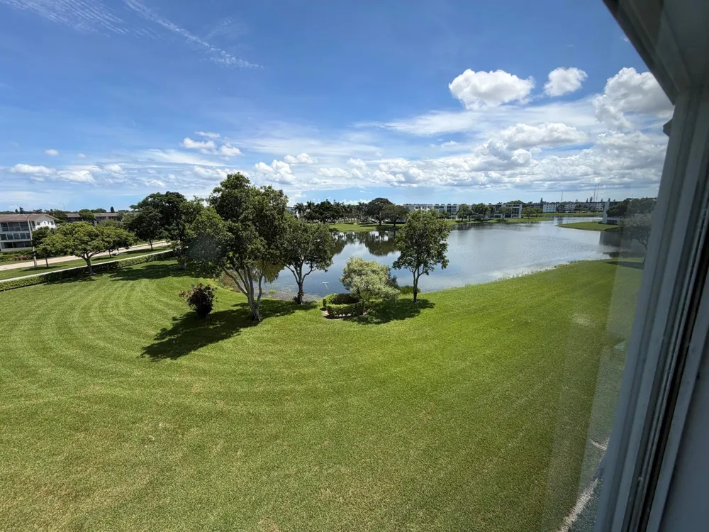 4089 WOLVERTON E Boca Raton, FL 33434
