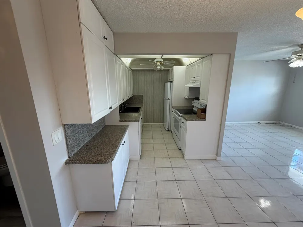 4089 WOLVERTON E Boca Raton, FL 33434