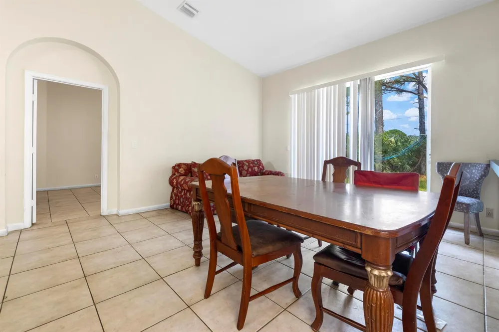 6212 Spring Lake Terrace Fort Pierce, FL 34951