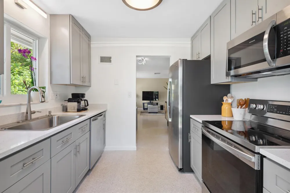 1621 SW 8TH AVENUE #2 Fort Lauderdale, FL 33315