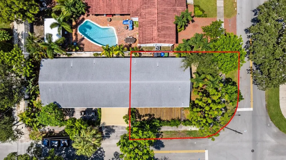 1621 SW 8TH AVENUE #2 Fort Lauderdale, FL 33315