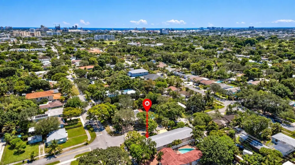 1621 SW 8TH AVENUE #2 Fort Lauderdale, FL 33315