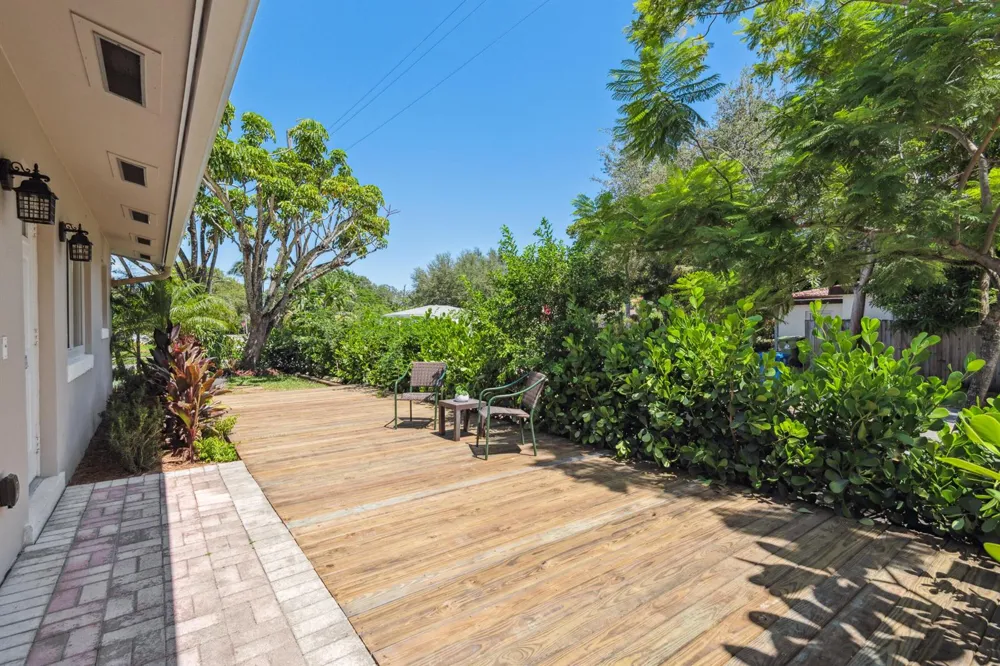 1621 SW 8TH AVENUE #2 Fort Lauderdale, FL 33315