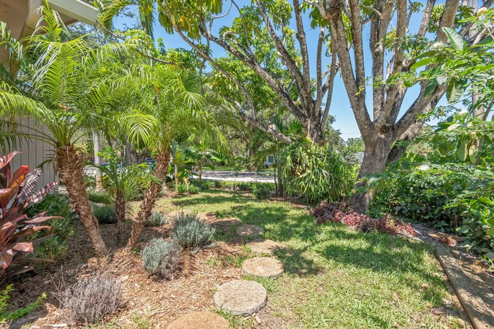 1621 SW 8TH AVENUE #2 Fort Lauderdale, FL 33315