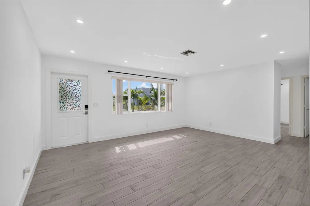 502 Circle E Jupiter, FL 33458