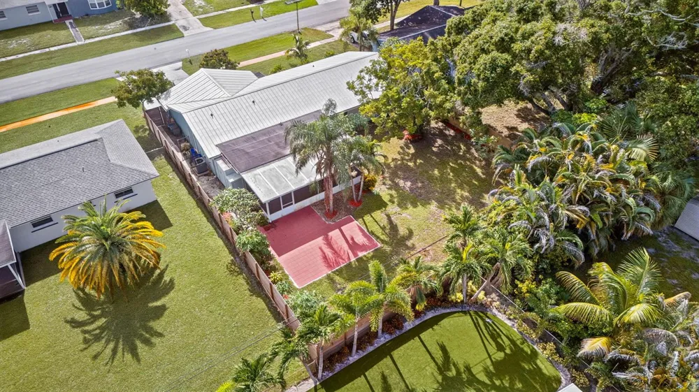 502 Circle E Jupiter, FL 33458