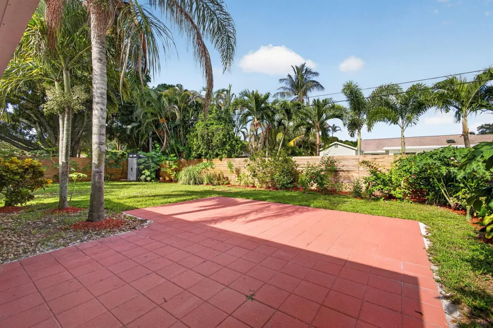 502 Circle E Jupiter, FL 33458