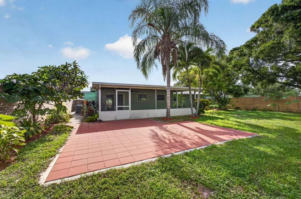 502 Circle E Jupiter, FL 33458