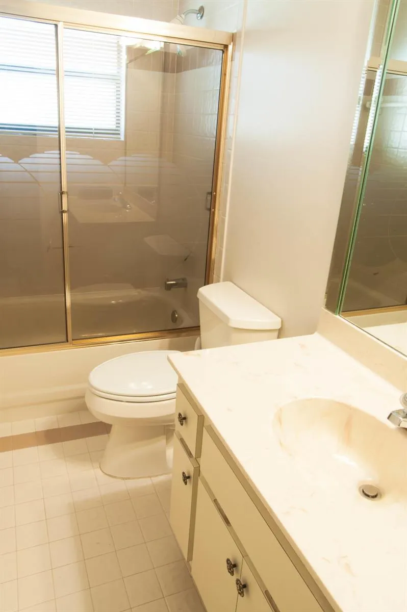 8963 Old Pine Way #21 Boca Raton, FL 33433