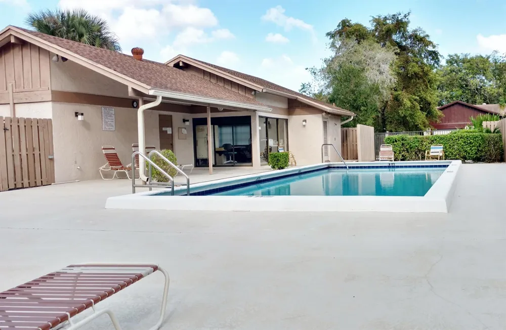 8963 Old Pine Way #21 Boca Raton, FL 33433