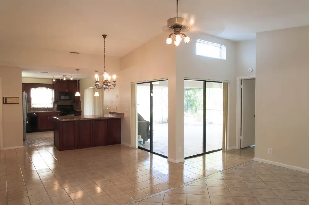 8963 Old Pine Way #21 Boca Raton, FL 33433