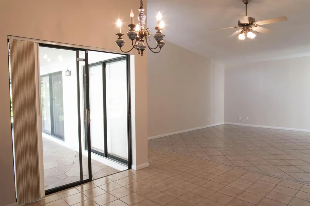 8963 Old Pine Way #21 Boca Raton, FL 33433