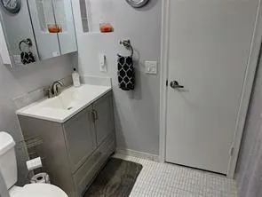 9300 HOLLYBROOK LAKE DRIVE S #304 Pembroke Pines, FL 33025
