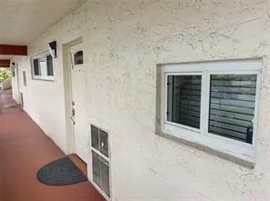 9300 HOLLYBROOK LAKE DRIVE S #304 Pembroke Pines, FL 33025