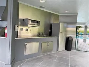 9300 HOLLYBROOK LAKE DRIVE S #304 Pembroke Pines, FL 33025