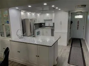 9300 HOLLYBROOK LAKE DRIVE S #304 Pembroke Pines, FL 33025