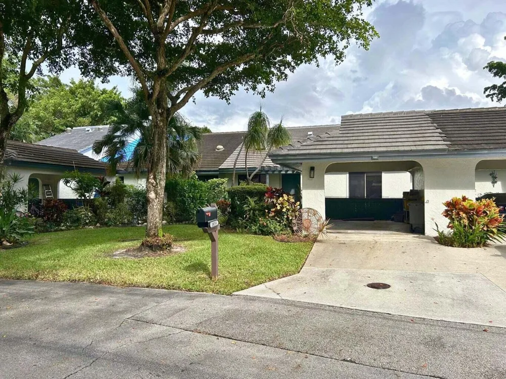 10058 LAURELWOOD PLACE Boynton Beach, FL 33437