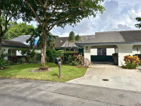 10058 LAURELWOOD PLACE