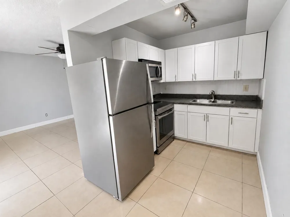 2631 SW 13TH AVENUE #2 Fort Lauderdale, FL 33315