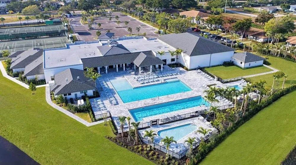 13950 VIA FLORA #B Delray Beach, FL 33483