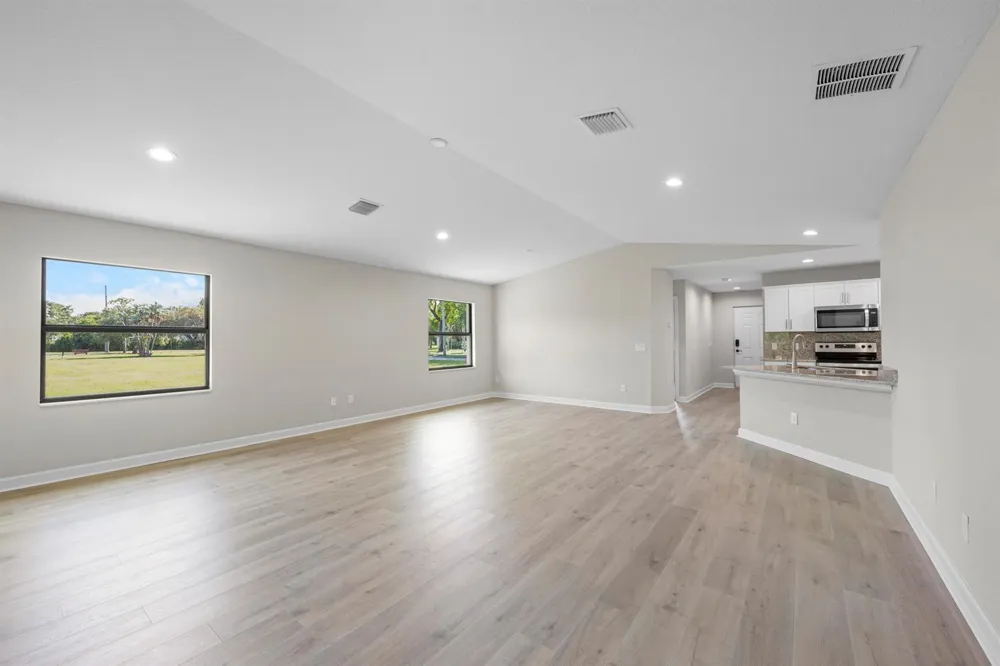 13990 Gorrion Court Fort Pierce, FL 34951