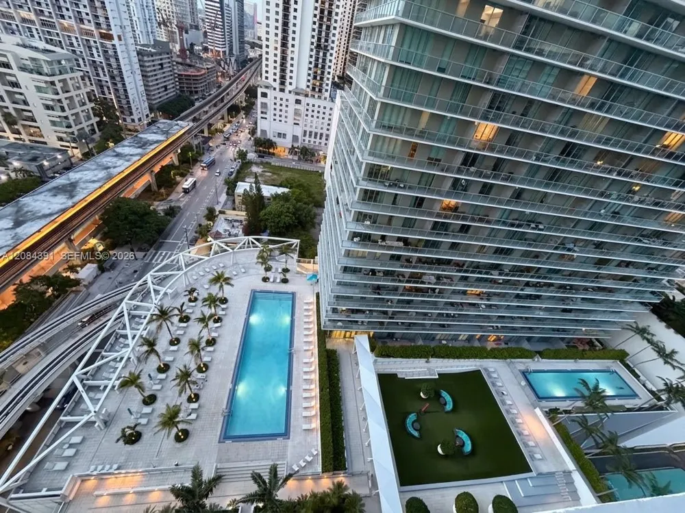 79 SW 12th St #2410-S Miami, FL 33130