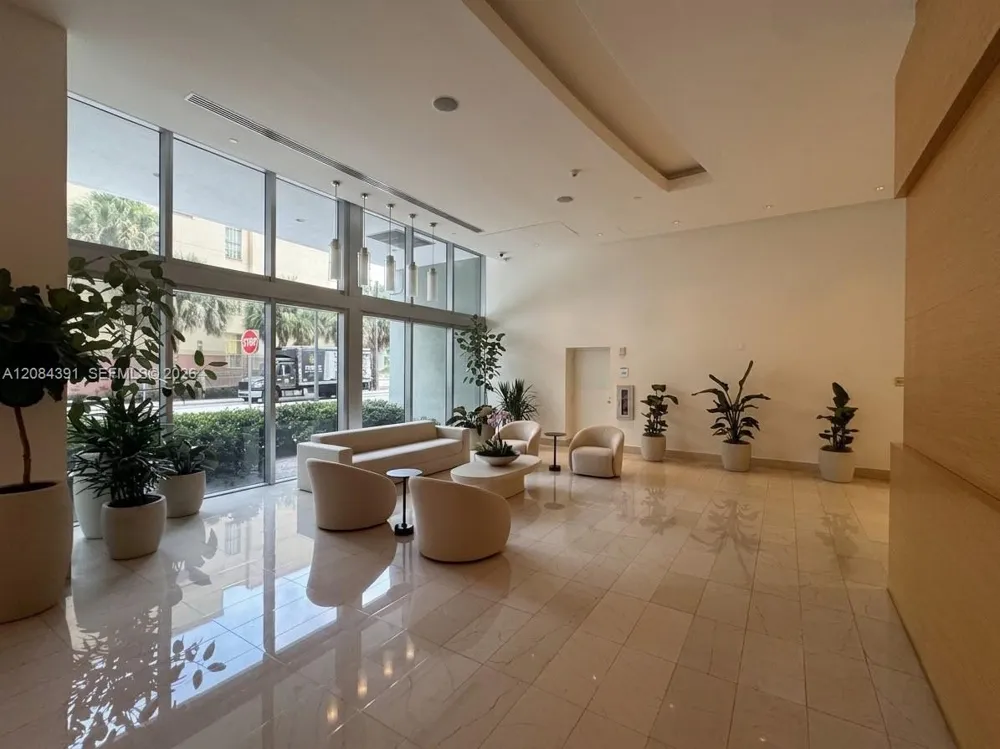 79 SW 12th St #2410-S Miami, FL 33130