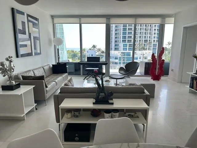 1 Collins Ave #602 Miami Beach, FL 33139