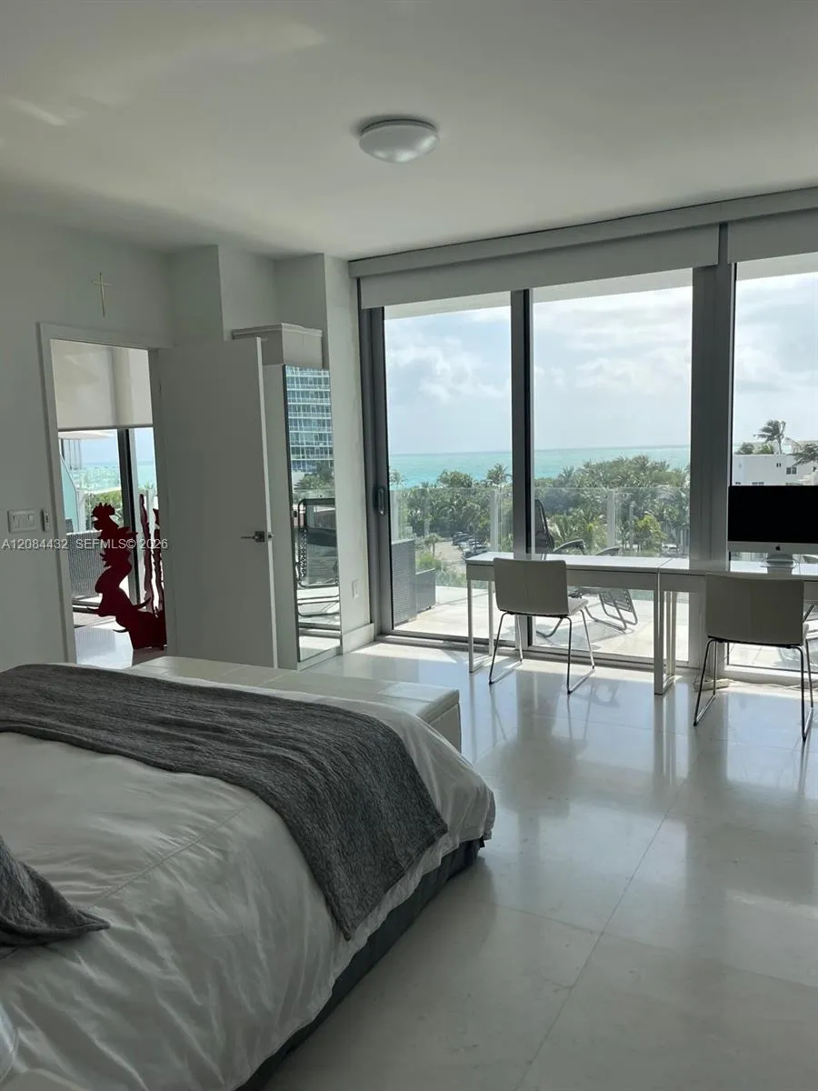 1 Collins Ave #602 Miami Beach, FL 33139