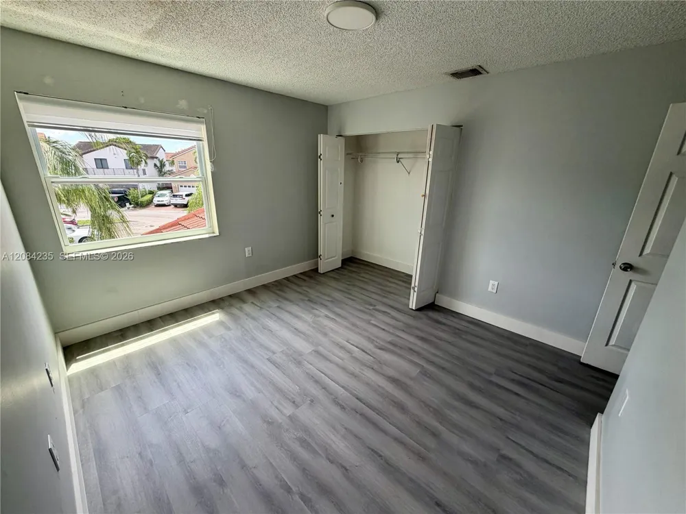 13259 SW 9th Ln Miami, FL 33184