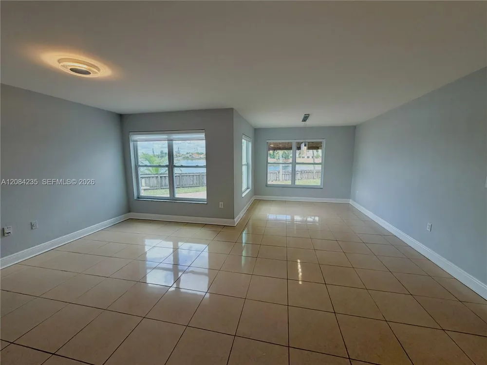 13259 SW 9th Ln Miami, FL 33184