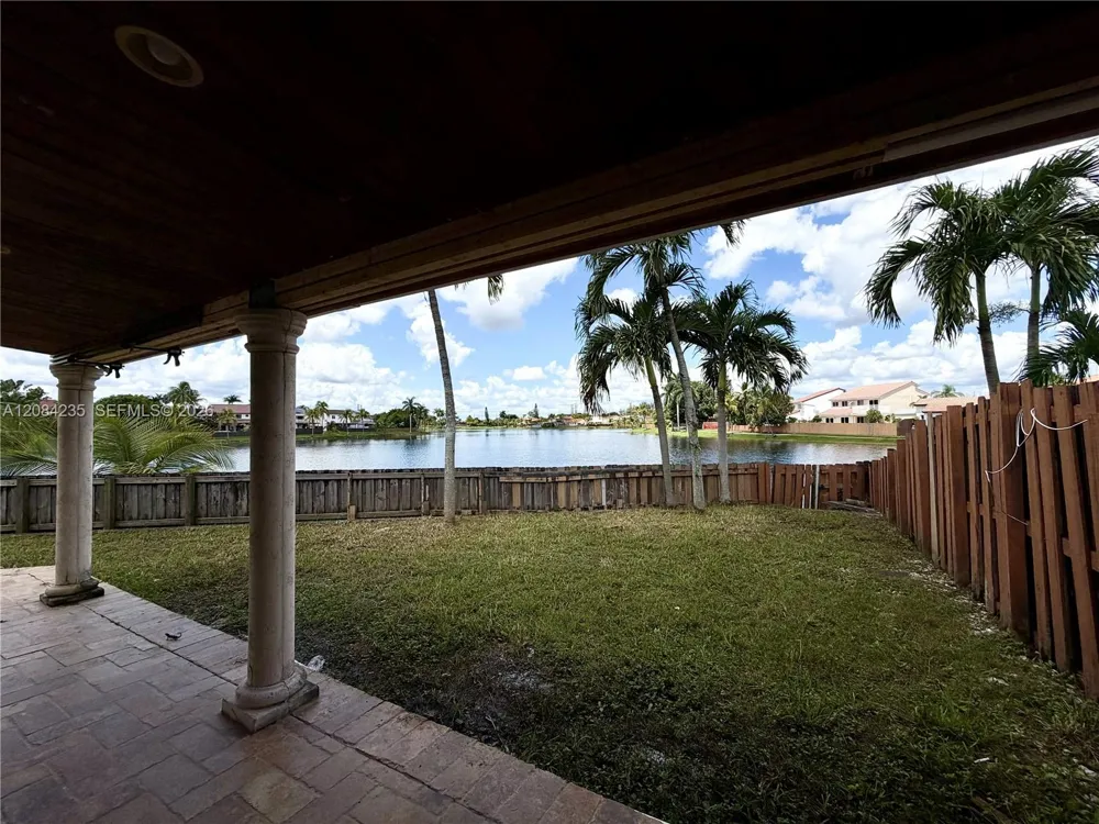 13259 SW 9th Ln Miami, FL 33184