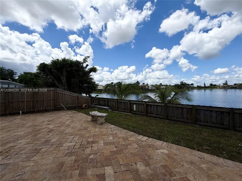 13259 SW 9th Ln Miami, FL 33184